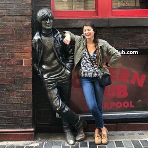 Meet your Posher, Elizabeth